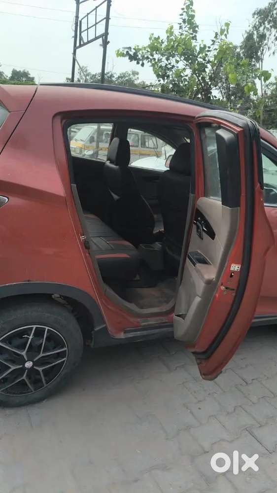 Mahindra Kuv 100 2016