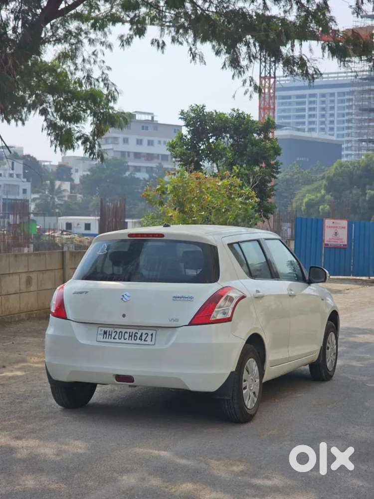 Maruti Suzuki Swift Vxi Bsiv, 2013, Petrol