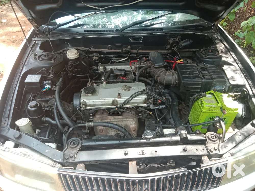 Mitsubishi Lancer 1.5  2003