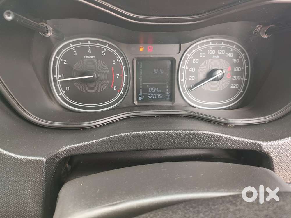 Maruti Suzuki Brezza 1.5 Vxi Smart Hybrid, 2022, Petrol