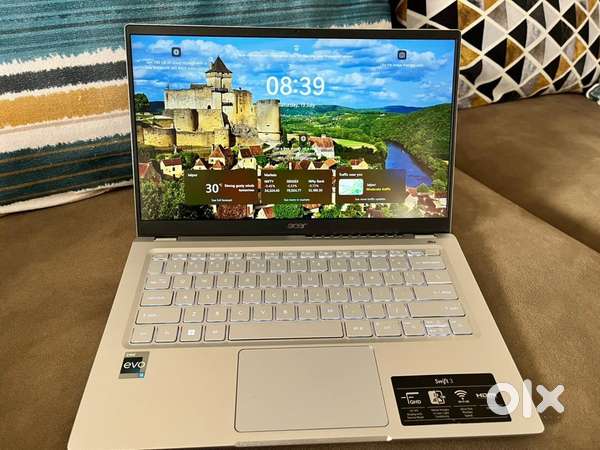 Intel EVO certified (12th Gen Core i5) Acer laptop