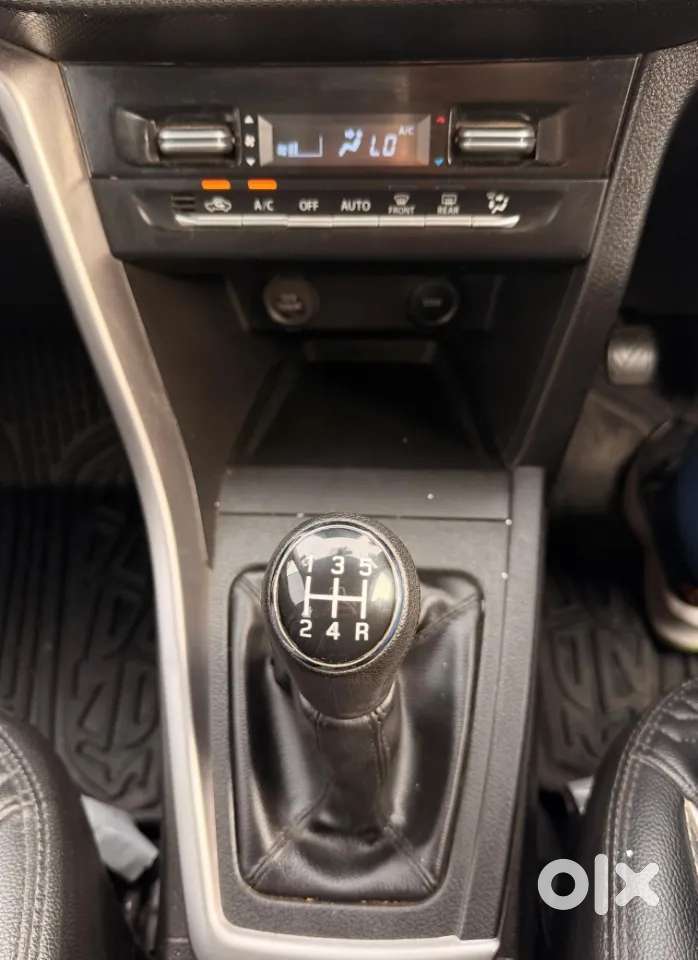 Maruti Suzuki Brezza Vxi S-cng, 2023, Cng & Hybrids