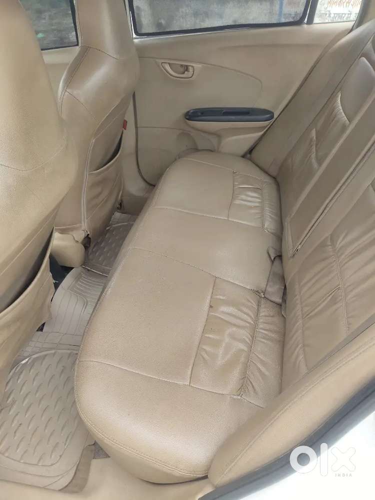 Honda Amaze 2017 Diesel 2nd Owner Urgent Sale Gadi Pe 80k Ka Loan Hai