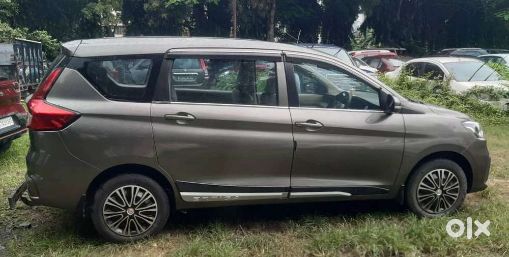 Maruti Suzuki Ertiga Vxi Shvs, 2022, Petrol