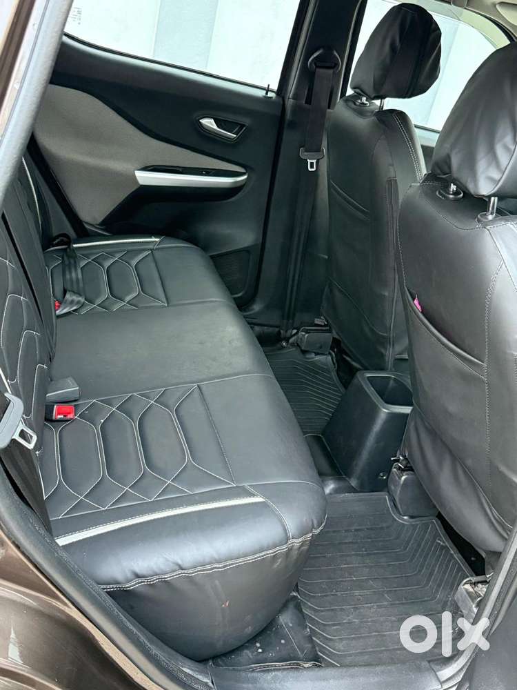Nissan Magnite, 2022, Petrol