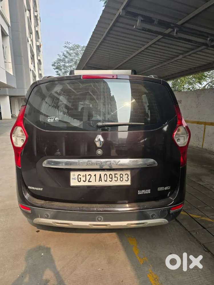 Renault Lodgy Rxz Diesel 2015  98,000 Km  7 Seater  1st Owner