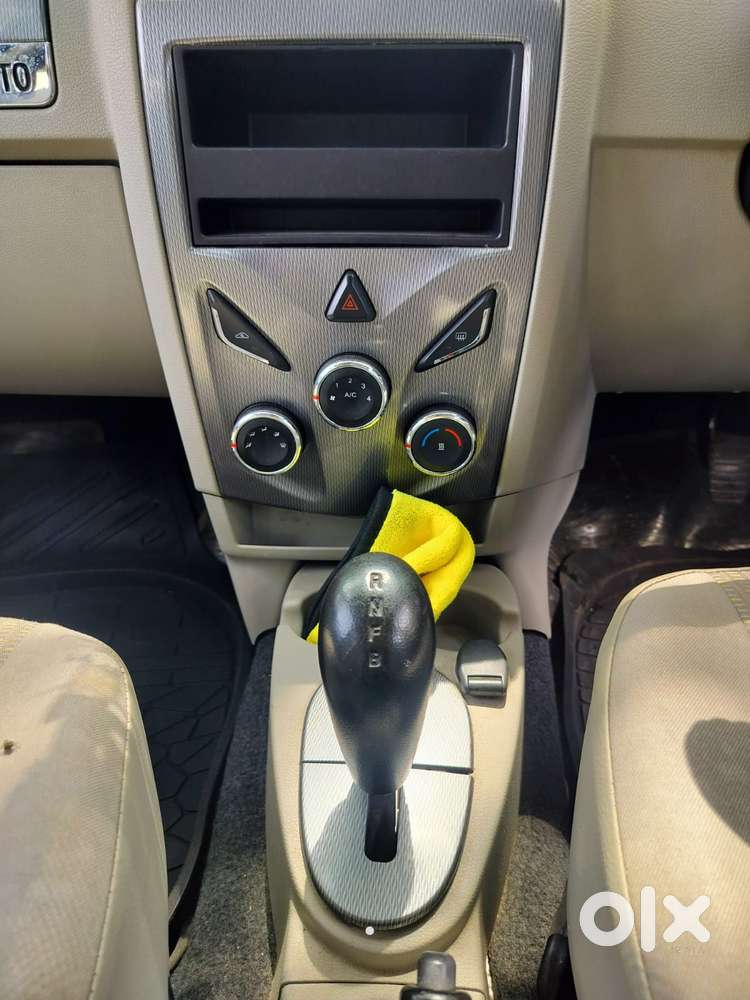 Mahindra E Verito, 2019, Electric