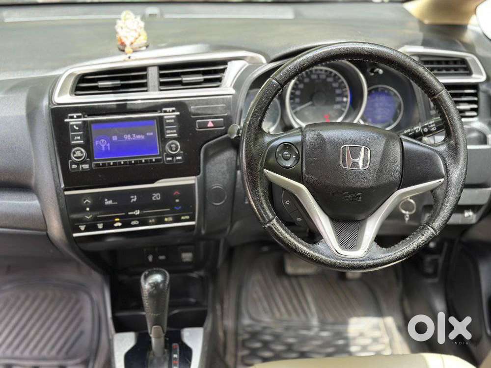 Honda Jazz V Automatic, 2017, Petrol
