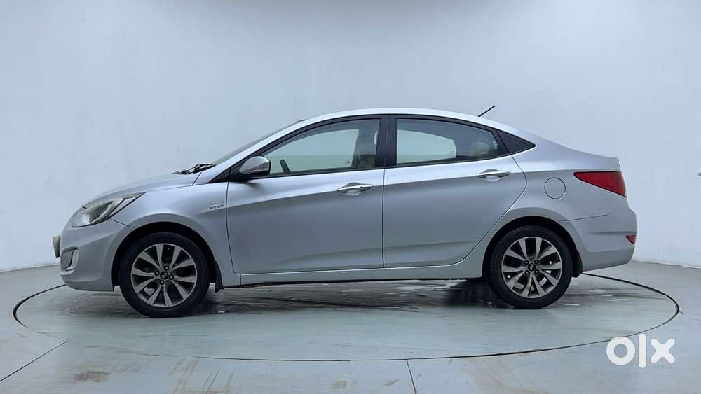 Hyundai Verna Fluidic 1.6 Vtvt Sx Automatic, 2013, Petrol