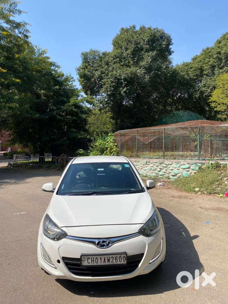 Hyundai I20 Sportz Petrol Manual 2014