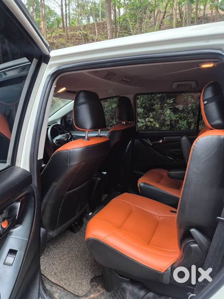 Toyota Innova Crysta 2.4 G Plus Mt 8s, 2018, Diesel