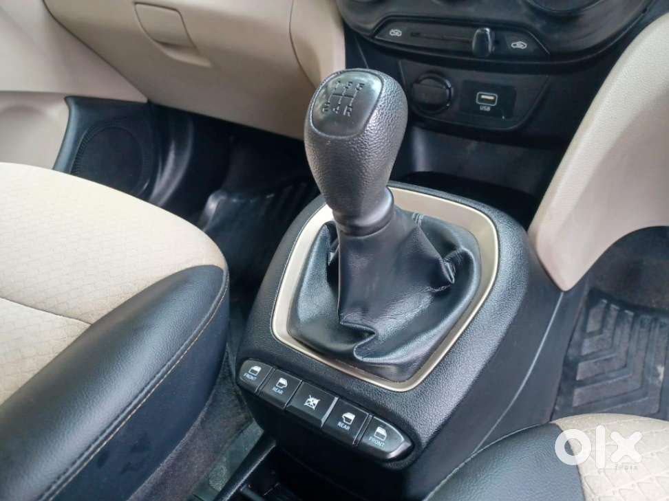 Hyundai Santro Asta, 2019, Petrol