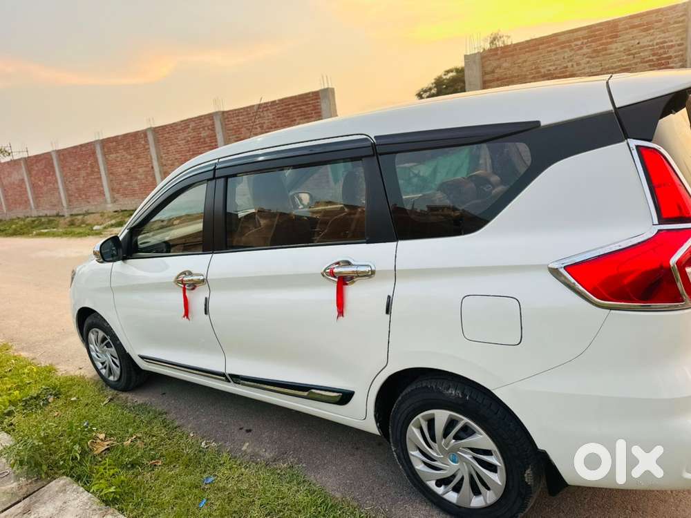 Maruti Ertiga Vxi 2025