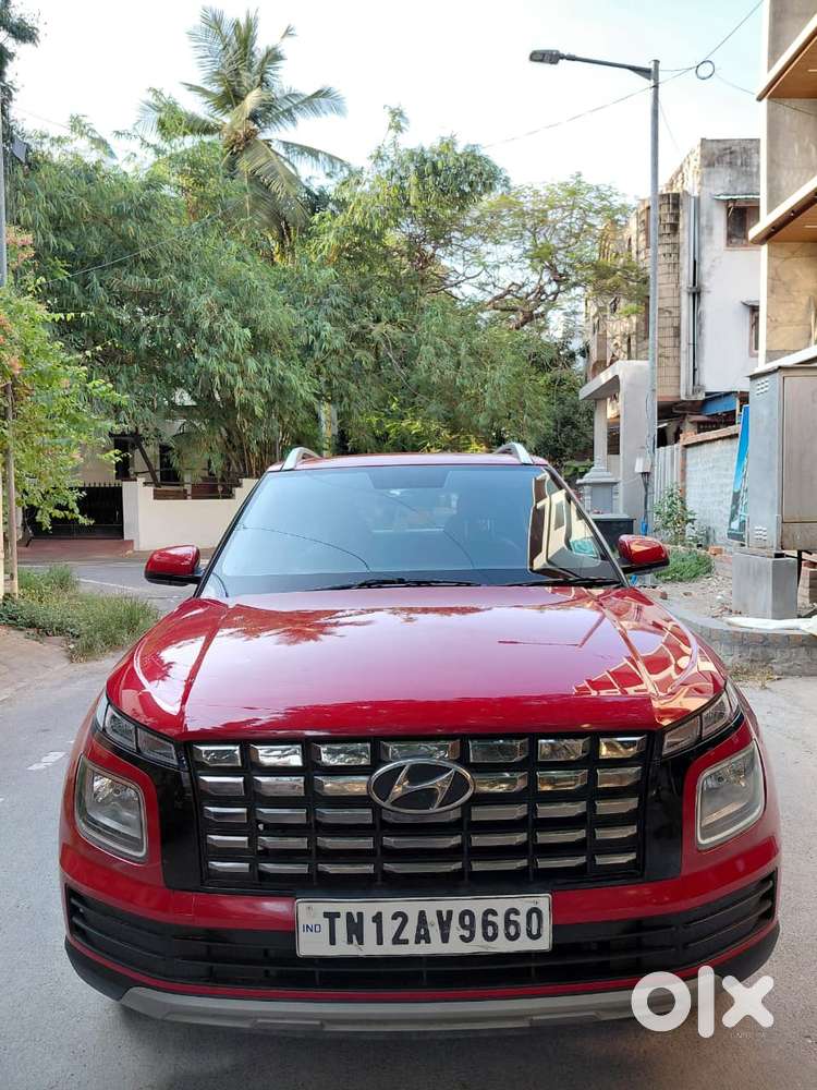 Hyundai Venue 1.2 S (o), 2022, Petrol