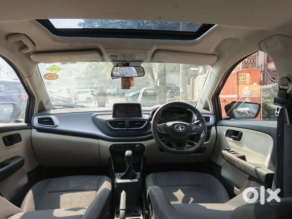 Tata Altroz Xm Plus (s), 2023, Cng & Hybrids