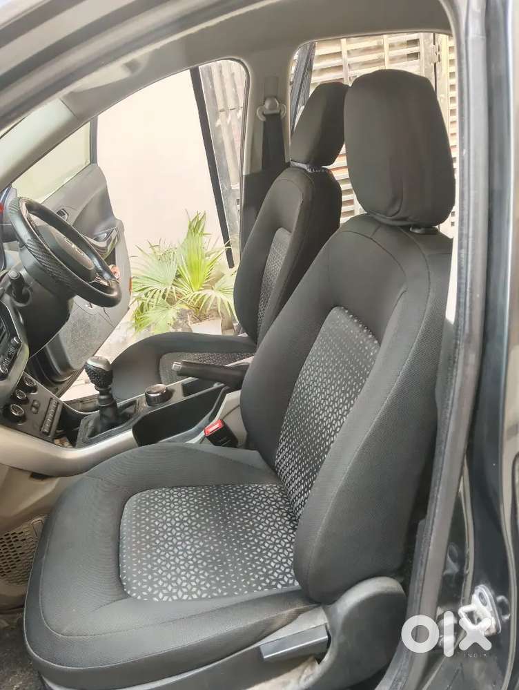 Good Running Tata Nexon Xm, Steering Mount Music Control, Chilled Ac