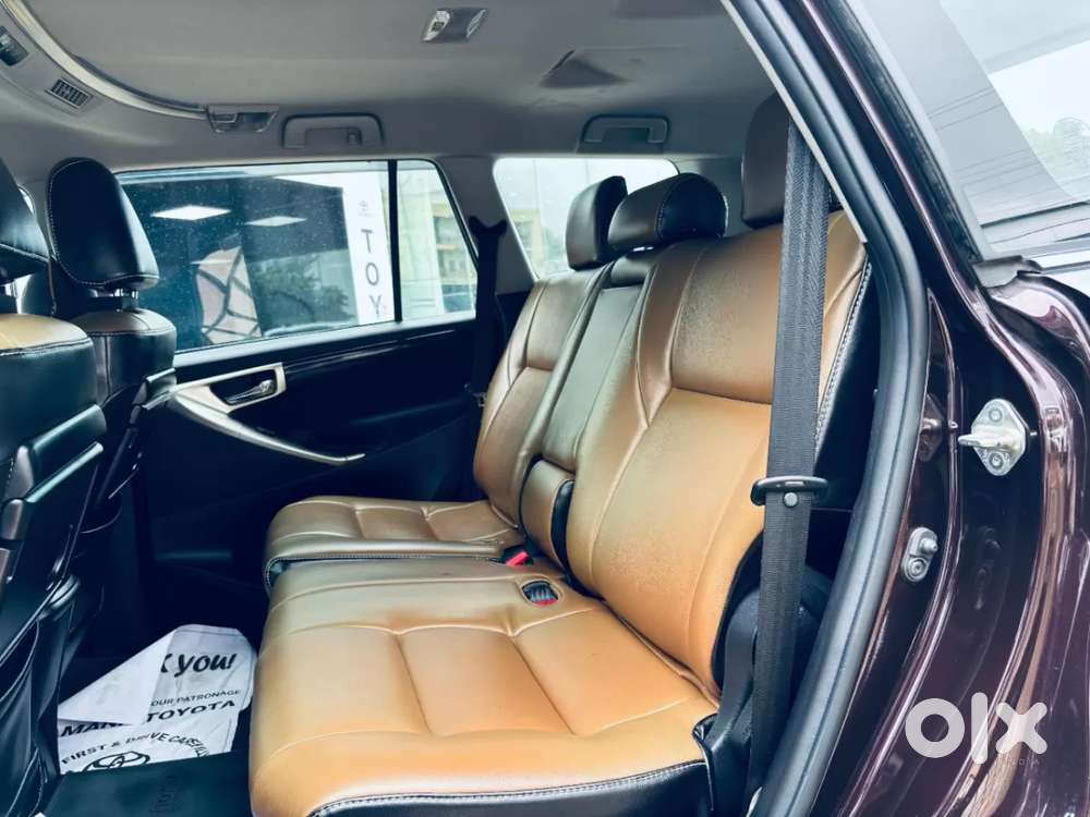 Toyota Innova Crysta 2.4 V 7 Str, 2017, Diesel