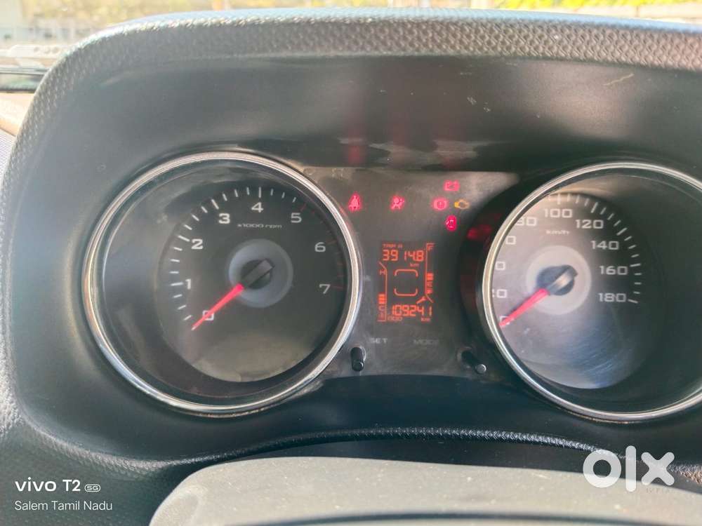 Mahindra Tuv 300 Mhawk100 T8, 2016, Diesel