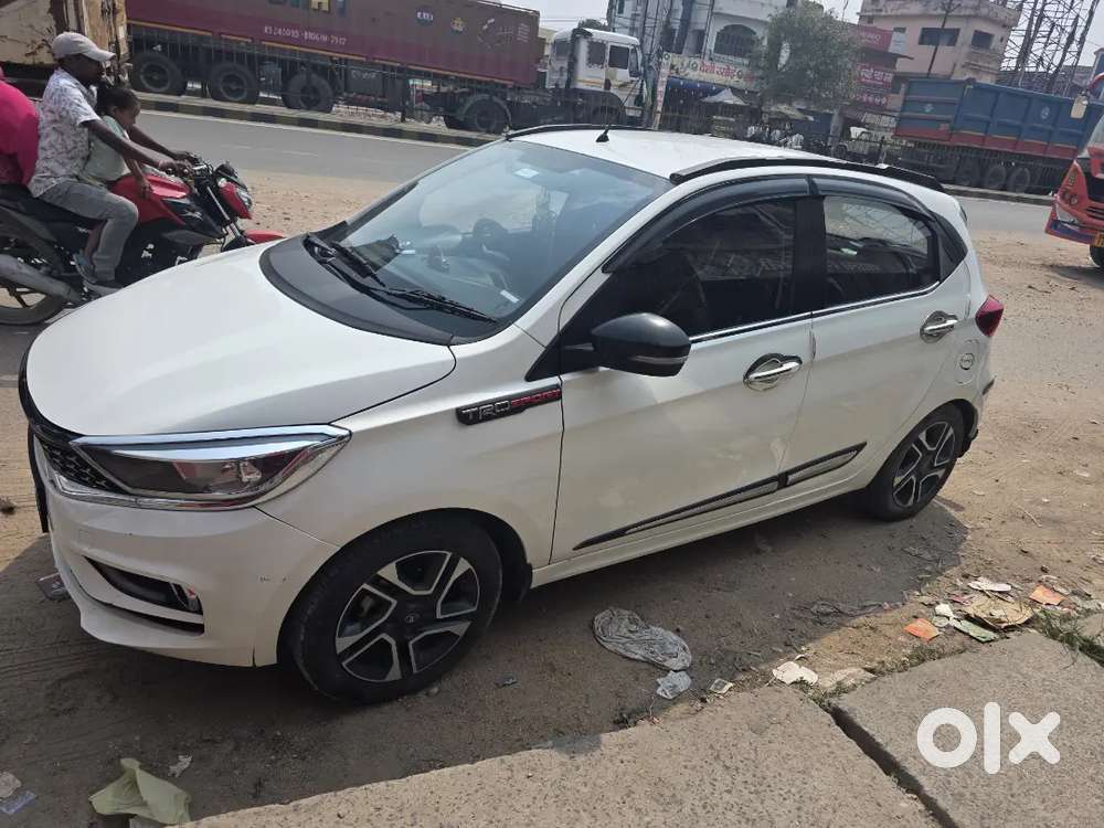 Tata Tiago Revotron 2022
