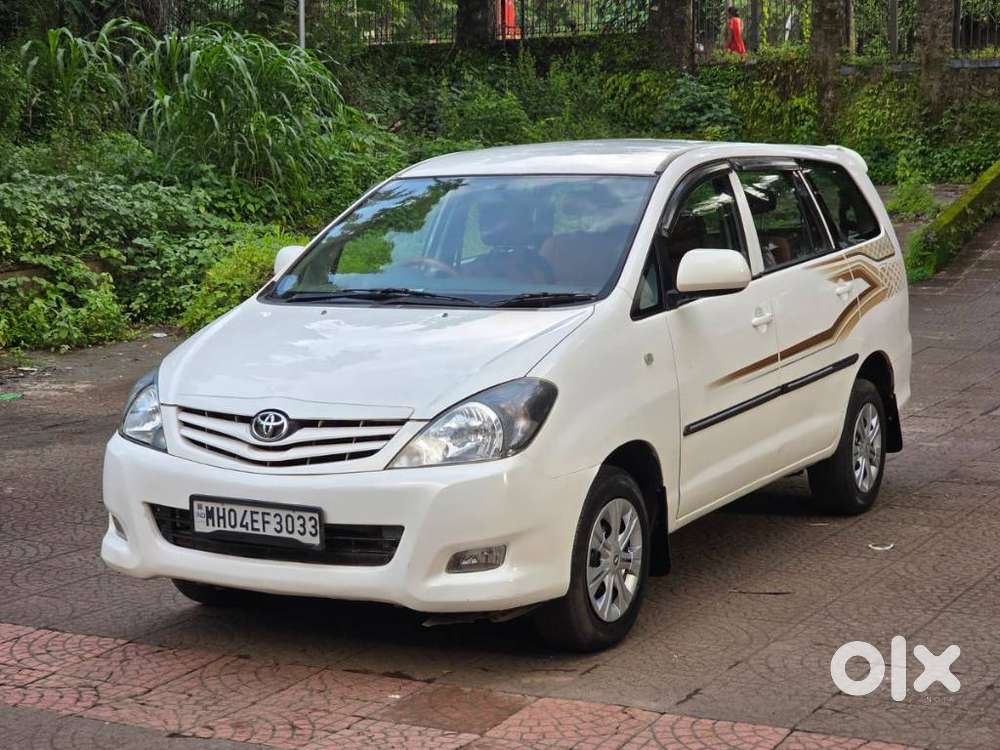 Toyota Innova 2.5 G (diesel) 8 Seater, 2010, Diesel