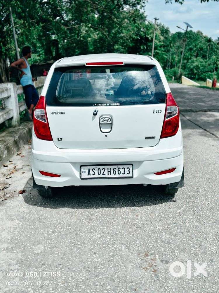 Hyundai I10 Sportz, 2012, Petrol