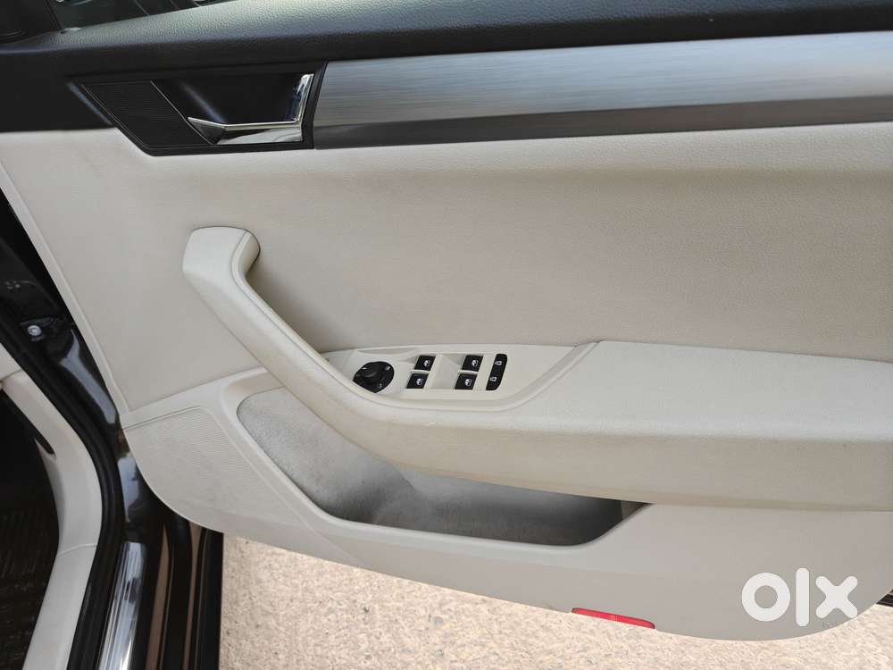 Skoda Superb Style 1.8 Tsi Mt, 2018, Petrol