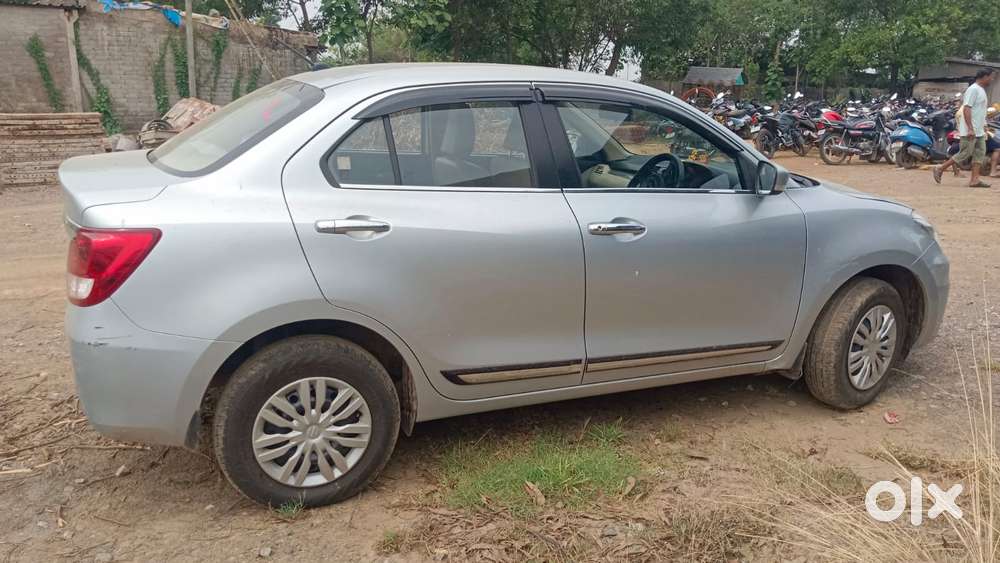 Maruti Suzuki Dzire Vxi Ags, 2023, Petrol