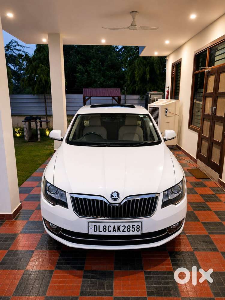 Skoda Superb Elegance 1.8 Tsi Mt, 2015, Petrol