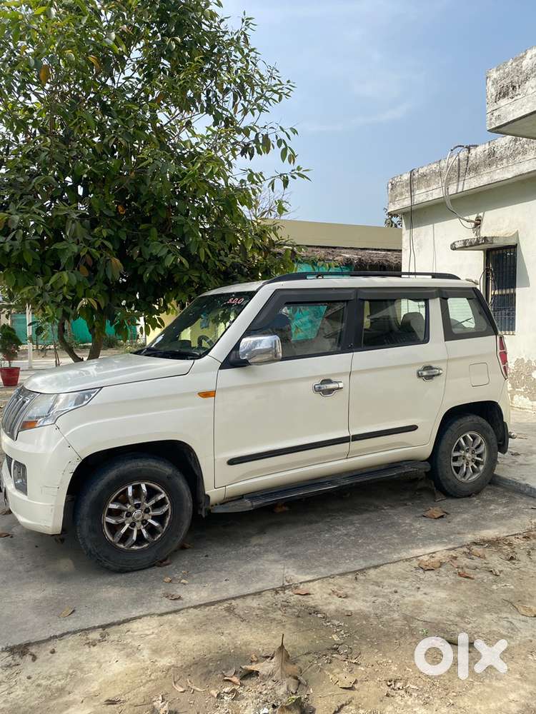 Mahindra Tuv 300 2015 Diesel Well Maintained