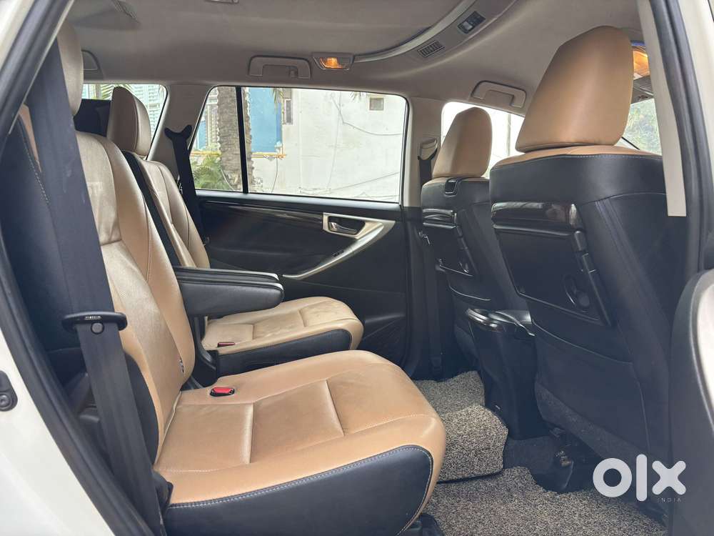 Toyota Innova Crysta [2020-ongoing] 2.4 Zx 7 Str, 2022, Diesel