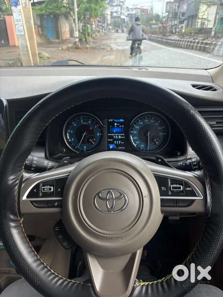 Toyota Rumion 2024 Petrol 42924 Km Driven