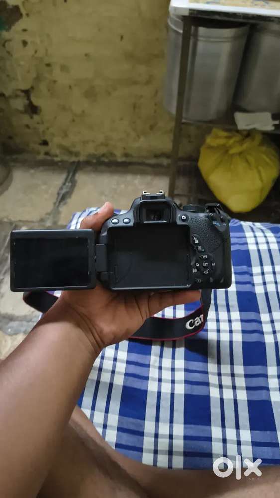 Canon eos 700d