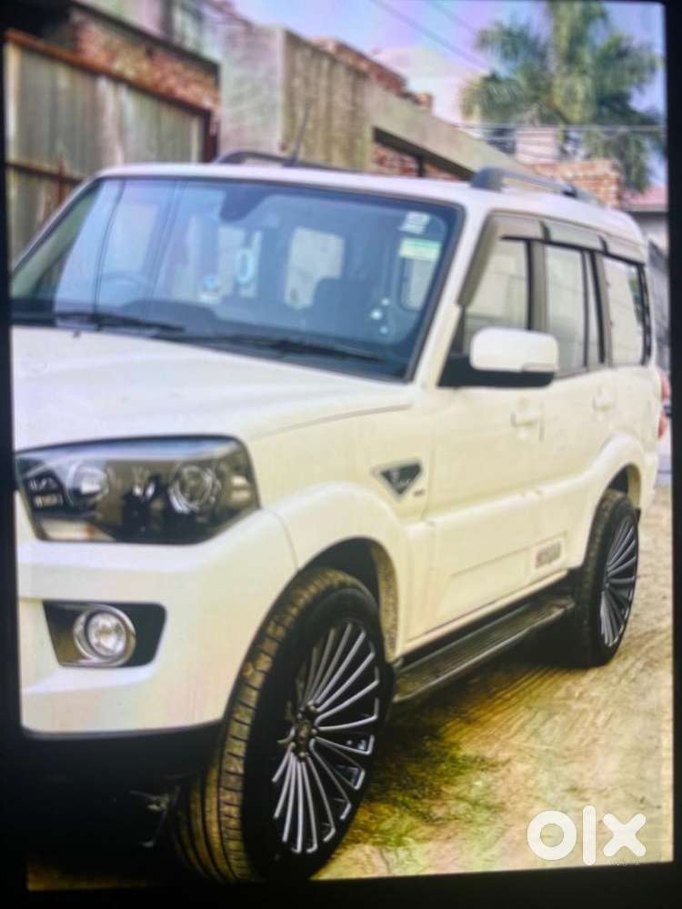 Mahindra Diesel Car 2022