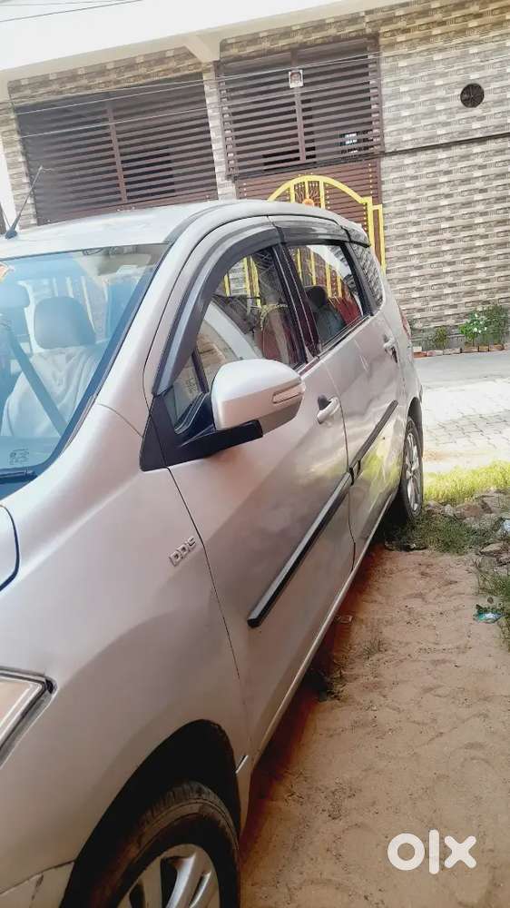 Maruti Suzuki Ertiga 2016 Diesel 112303 Km Driven