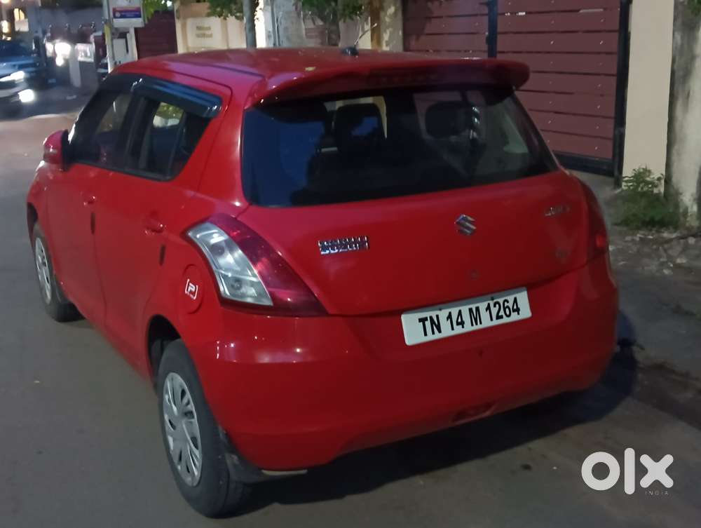 Maruti Suzuki Swift Vxi + Manual, 2017, Petrol