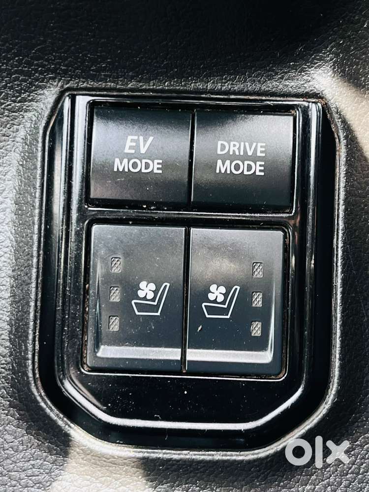Maruti Suzuki Grand Vitara 1.5 Alpha Plus Intelligent Hybrid Ecvt, 2..