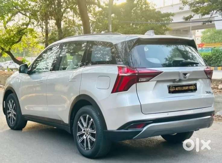 Mahindra Xuv700 2.0 Ax 7 Petrol At Str, 2022, Petrol