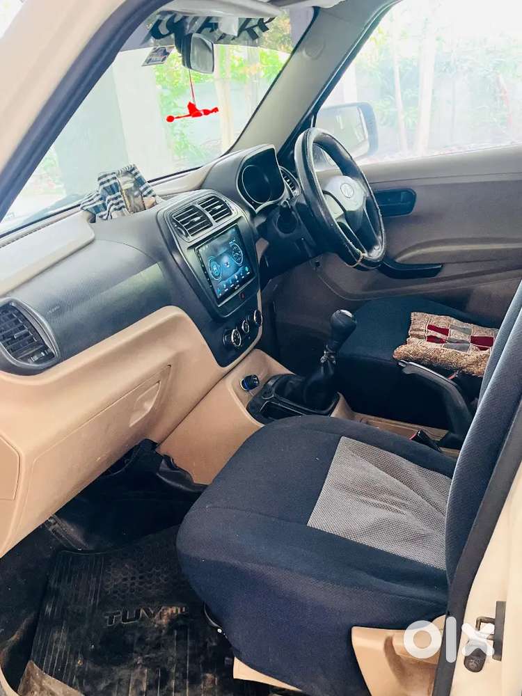 Mahindra Tuv 300 2018