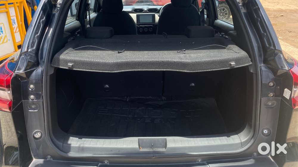 Nissan Magnite 1.0 Xv, 2022, Petrol