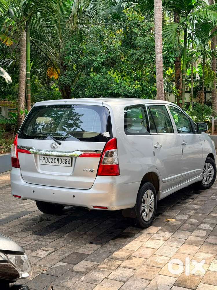Toyota Innova 2014 Diesel Well Maintained