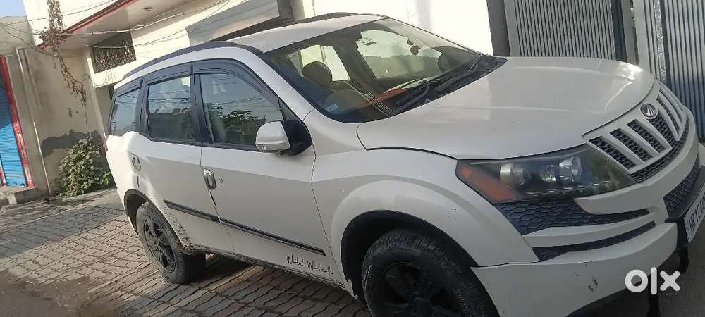Mahindra Xuv500 2014 Diesel 97000 Km Driven