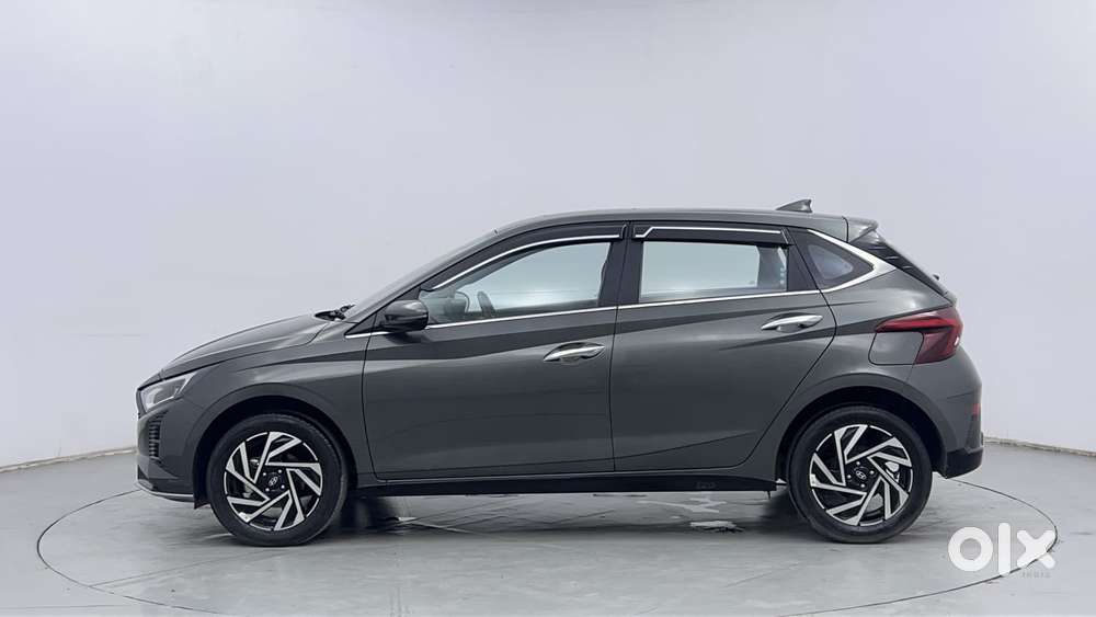 Hyundai New I20 1.2 Asta (o) Mt, 2023, Petrol