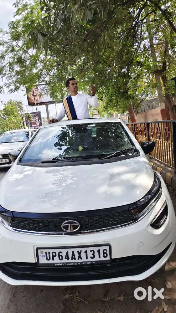 Urgent Sale : Tata Altroz 2023 Xm Plus (s) 1st Owner  Under Warranty