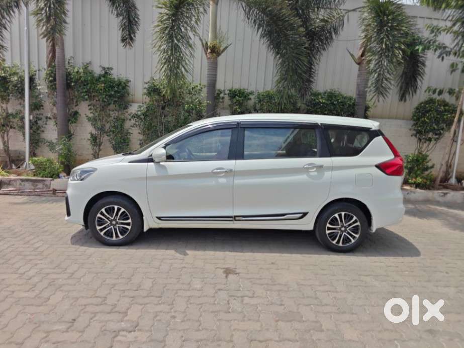 Maruti Suzuki Ertiga 1.5 Zxi Plus Shvs, 2023, Petrol