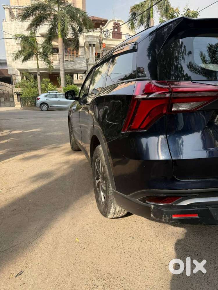 Mahindra Xuv700 2.2 Ax 5 Diesel Mt 7 Str, 2022, Diesel