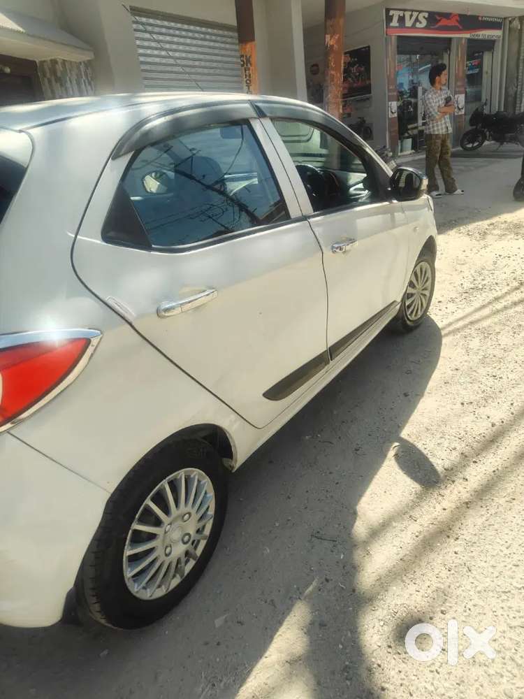 Tata Tiago Revotron Xt 2018