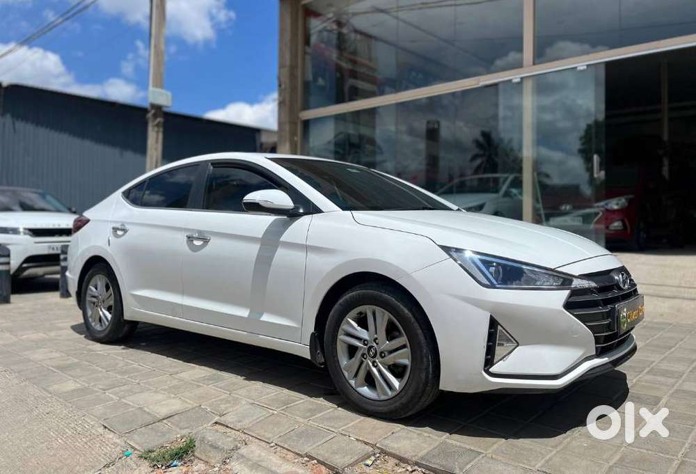Hyundai Elantra Crdi Leather, 2021, Diesel