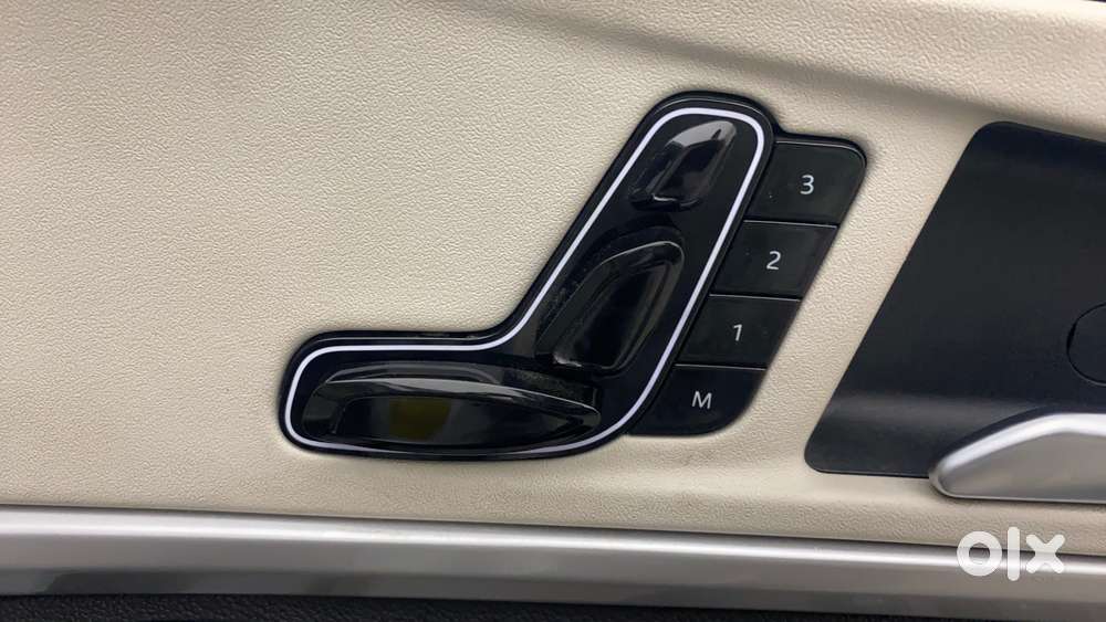 Mahindra Xuv700 2.2 Ax 7 Diesel At Str Awd, 2023, Diesel