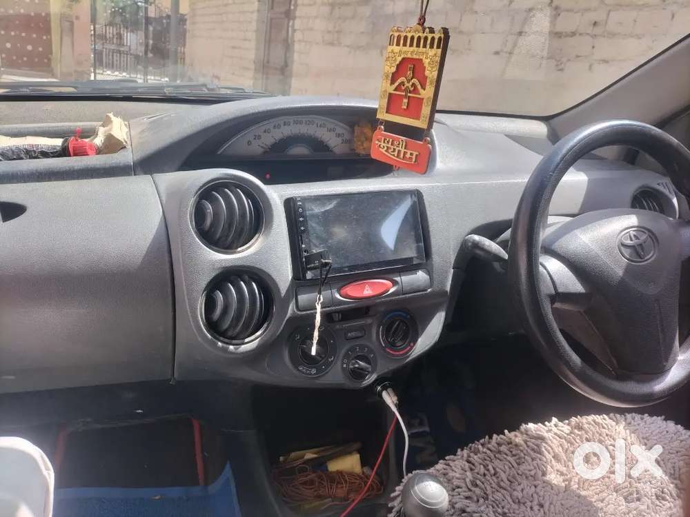 Toyota Etios Liva 2012