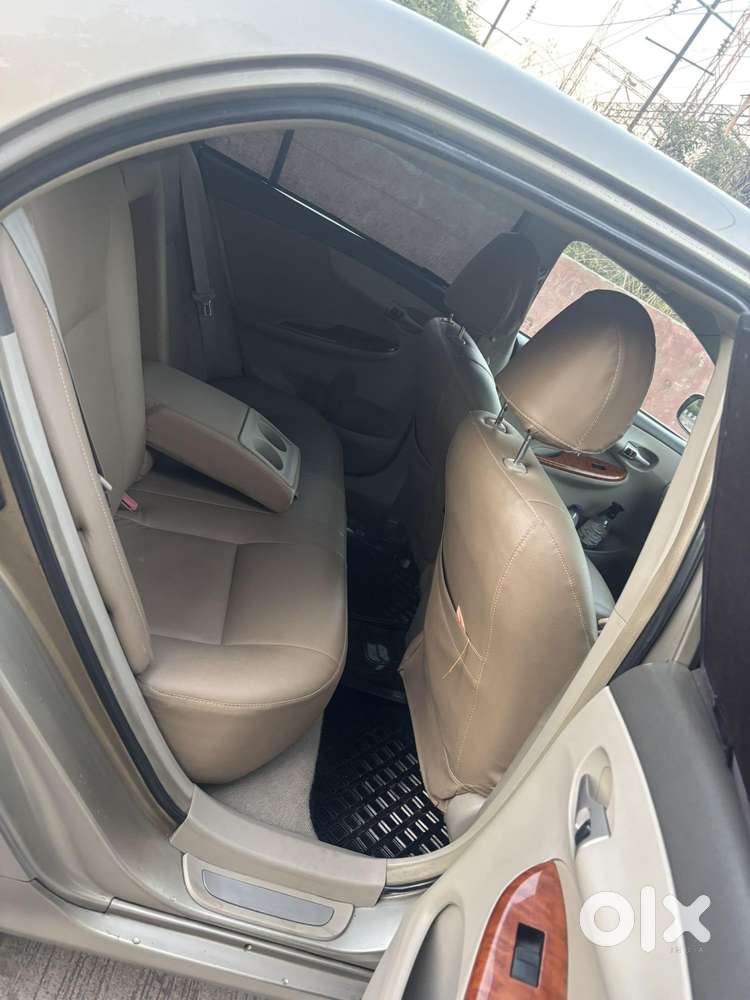 Toyota Corolla Altis Gl, 2010, Petrol